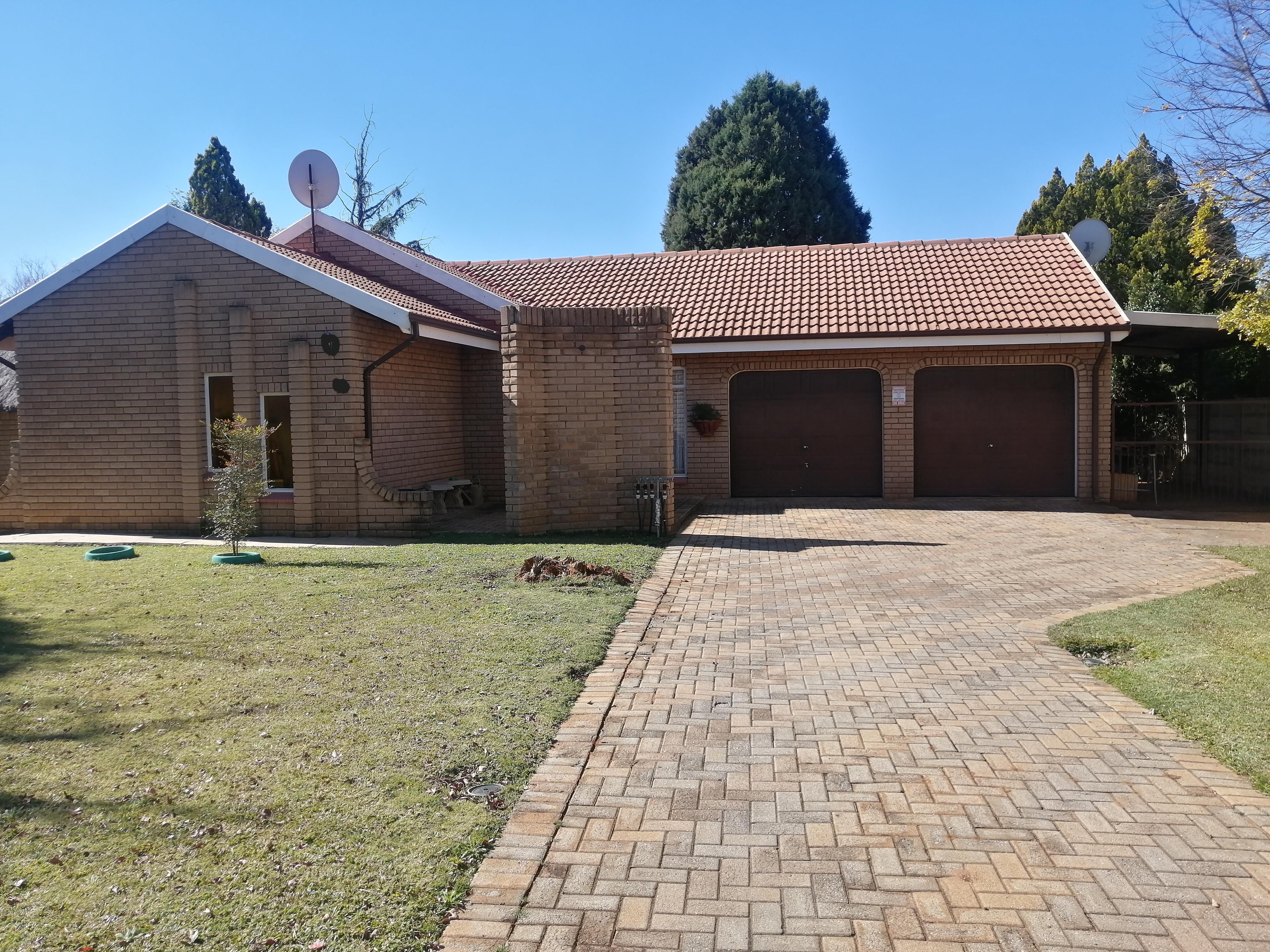 3 Bedroom Property for Sale in Flamwood North West